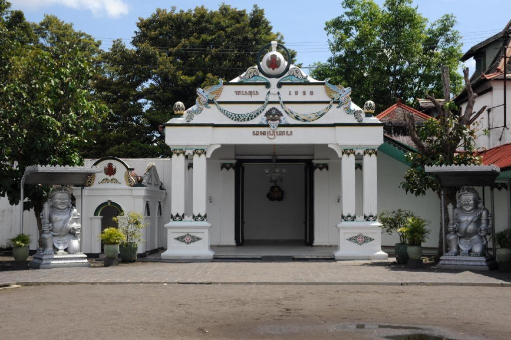 Forriz Hotel Yogyakarta Eksteriør bilde