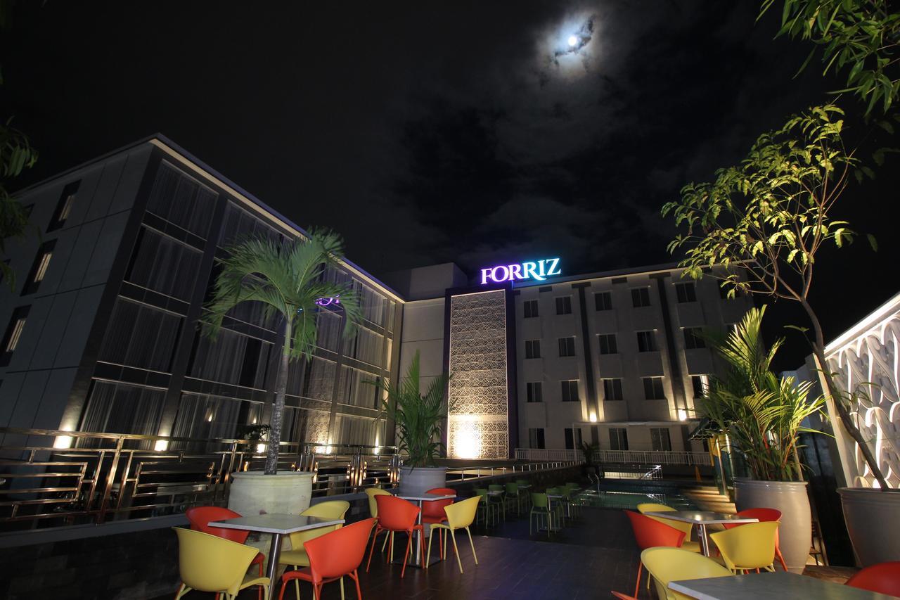 Forriz Hotel Yogyakarta Eksteriør bilde