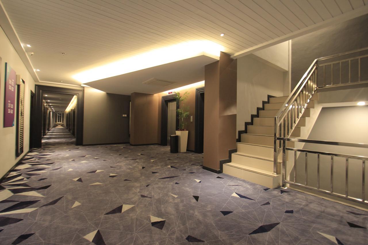 Forriz Hotel Yogyakarta Eksteriør bilde