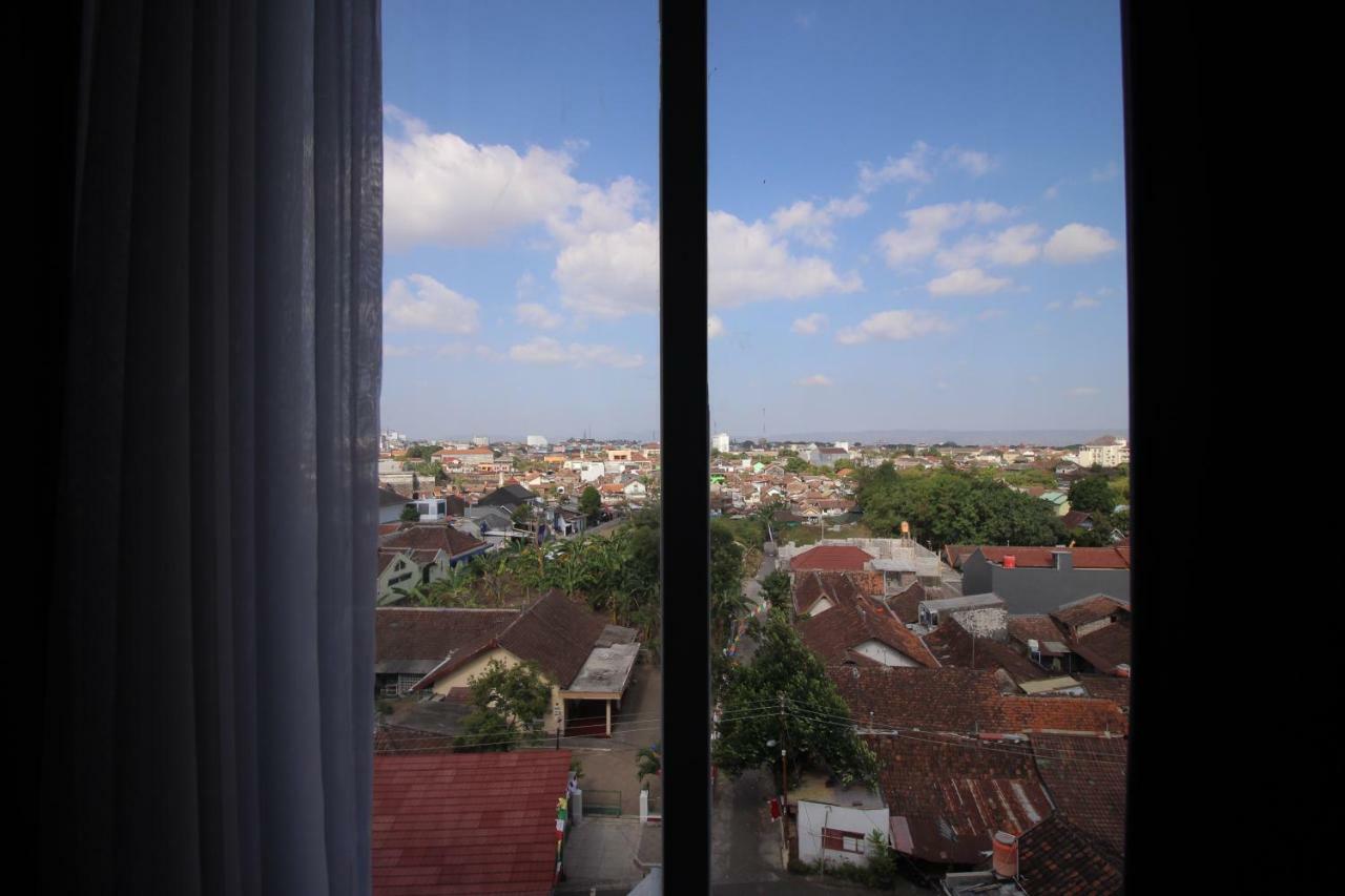 Forriz Hotel Yogyakarta Eksteriør bilde
